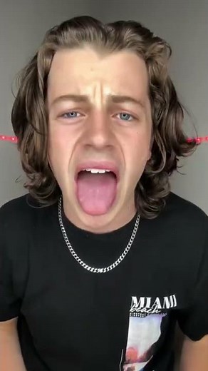 Chugging Coke with Mentos! 😱