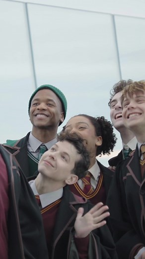 From the stage to @edgenyc! Catch a glimpse of what it’s like doing the Wand Dance for all of New York City this #InternationalDanceDay.