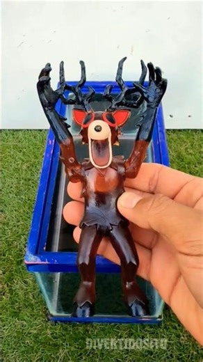 MY 99 NIGHTS IN THE FOREST ENTITIES DIVING IN THE WATER #Shorts