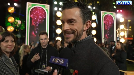 Jonathan Bailey reacts to his "WILD" and "ridiculous" Sexiest Man Alive title... and sharing the magazine cover with his dog! 😍🐶 | Extra