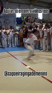 🔥 A ginga nunca para! 💥⚡ Capoeira é resistência, arte e movimento! 🎶🥁 #Capoeira #Ginga #ArteMarcial #LutaBrasileira #Cultura #Movimento #CapoeiraAngola #CapoeiraRegional #Brasil #Fight #MartialArts #Sport #Workout #Fitness #Dance @capoeira_corisco @navalhafiu @davidrocketyoga @turmadobagaggeiro @dacascosmark @vitorthire @thiagosjt @tiziu.capoeira @capoeiradetodamaneiraoficial @capoeiranarrativa @gisa.on @sou.capoeira1 @jornaldocapoeira @capoeiramovies @kafe_silva145 @johndoomsdayhoward @kleb