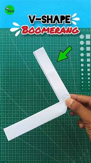 How to fold the best RETURNABLE v-shape paper boomerang , paper boomerang , paper boomerang 🪃#shorts