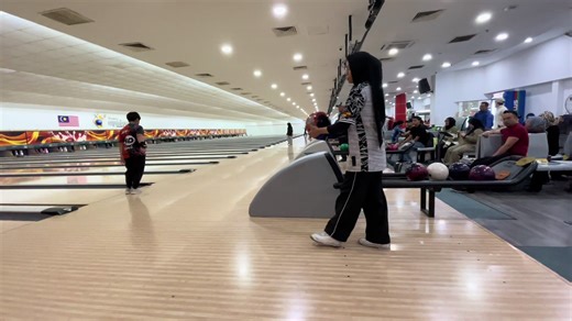 Master the Timing: Enhance Your Bowling Consistency