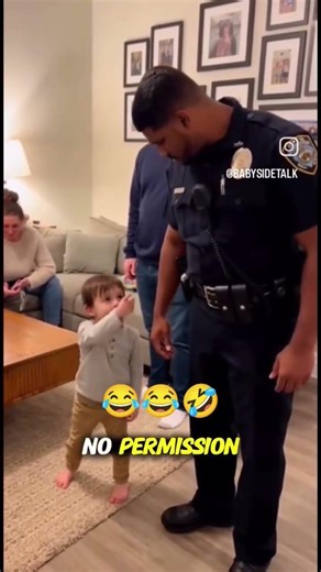 Police 🚨🚓 uncle Daddy bad 🤣🤣😂😂 without permission he kiss mommy 🤣🤣😂😂#funnybabyactions #laughingvideo