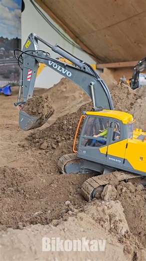 RC EXCAVATOR VOLVO EC160E AT WORK!! SCALE 1/16 RTR - MTC OSNABRÜCK #excavator #digger #bagger #RC | Bikonkav RC Trucks
