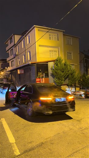 Mercedes S500: Keşfetteyiz