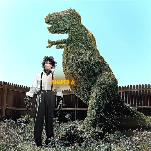 He embraces the world with scissors, yet cannot touch the one he loves most.丨Movie：Edward Scissorhands (1990)#movie #fypシ #music