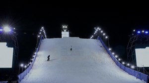 Voici les images de la première compétition de ski organisée... en Arabie Saoudite