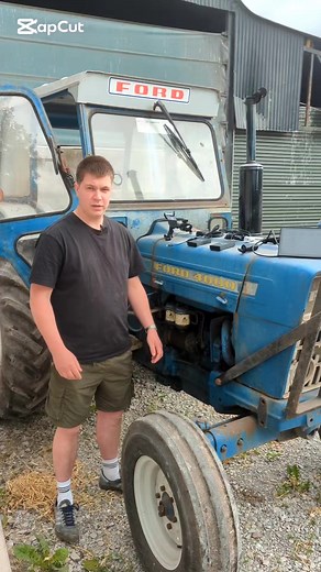 🚜Showing 2 of our 3 GPS systems that we have🚜 #agriculture #countrylife #irish #machinery #agri #farmlife #gps #tractor | GypsyTechnologies