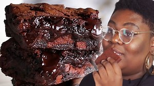 Will the simple brownie recipe or complex recipe be the winner of this brownie showdown. | Tasty Presents