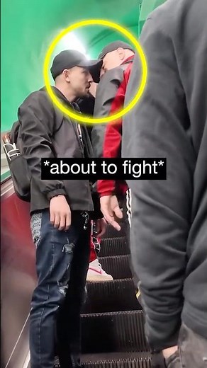 Pickpocket Didn’t Know He Was a Boxing Champion 🥶