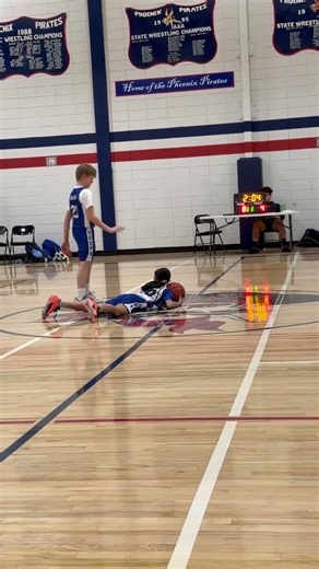 Sandy Saves Ball At Half-court & Slides Into Time Out! #basketball #shorts #noahflood #games