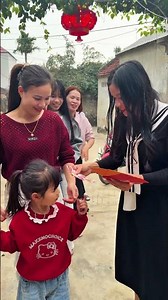 Lucky Money Surprise 🧧 – Open & Laugh 😂 | Funny Lunar New Year Moments #holidayvibes#tet#comedy