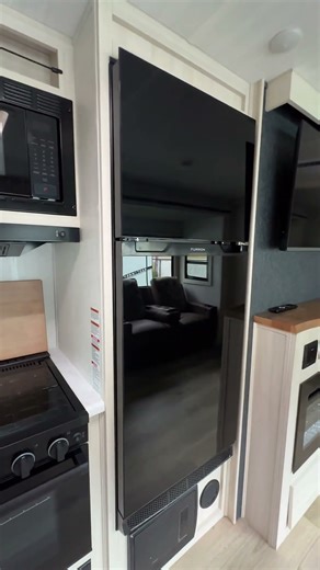 2025 Forest River Surveyor Legend 303BHLE