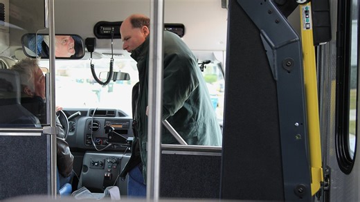 Programa Access2Rides en Condado Harris ofrece transporte gratuito para adultos mayores