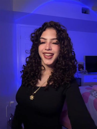 𝓵𝓸𝓻𝓮𝓷𝓪🌟 (@lorena_oficial0)’s videos with Otra Mujer - NANCHI BURGOS