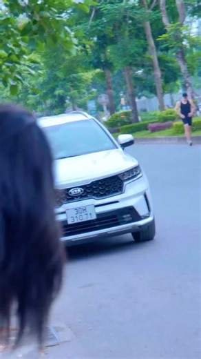 Exploring University Life: Challenges and Experiences