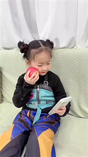 Creepy Little Story and Give me some Candies | Kids Comedy Video | The Storiva #familyfun #kpop #family #tiktokkids #kidsfun