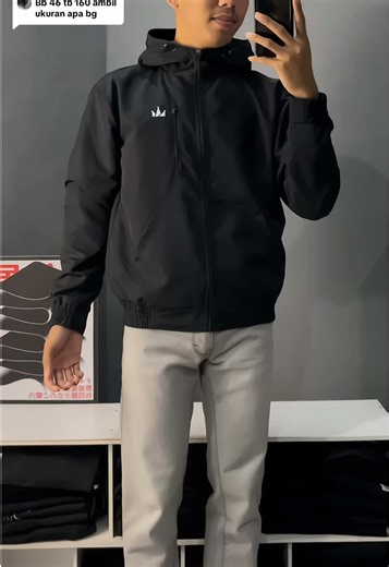 Stylish Waterproof Windbreaker Jacket Size M