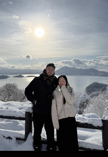 Travel Trends at Lake Toya, Hokkaido with Friends