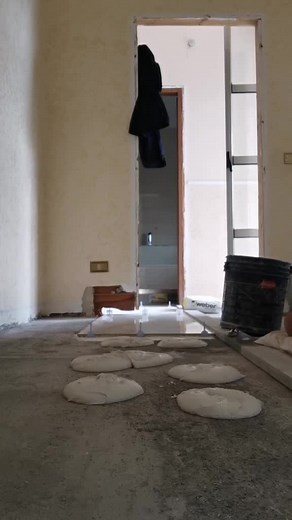 Laying Tiles Like a Pro: Step-by-Step Guide