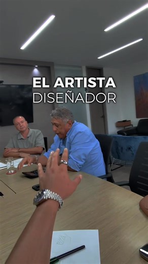 Antes del acabado, está el artista Antes del color, del material y del detalle final, hay una decisión clave: quién diseña tu casa. Construir también es preguntarse hasta dónde estás dispuesto a llegar para cumplir un sueño. Porque no todas las visiones son iguales, ni todos los procesos llevan al mismo resultado. No es lo mismo elegir al azar que trabajar con estudios de arquitectura e interiorismo que crean para los más grandes… y que hoy son aliados de Proyecto Constructor. Ahí es donde empie