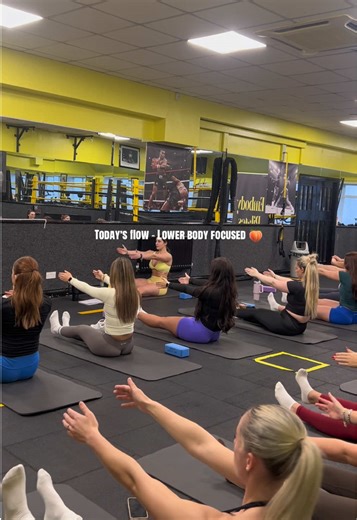 Snippet of today’s flow sped up, DM me if you would like to book 💌 The girls did fantastic it was a burner today, well done everyone!🌟