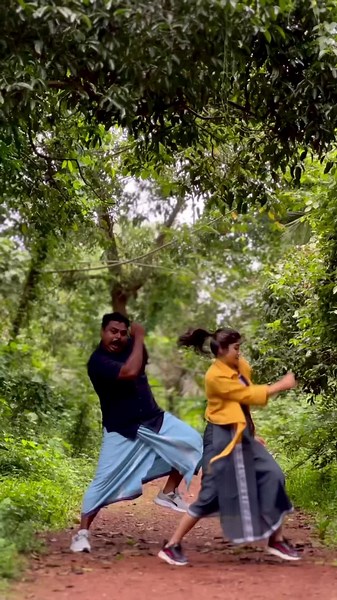 5.1M views · 10K reactions | #KaduvaDanceChallenge #Poffactio Tried this super powerful song from Kaduva  with maman Arun Anedath Prithviraj Productions Shaji Kailas Vivek Anand Oberoi Samyuktha Menon | Jasnya Jayadeesh | Facebook