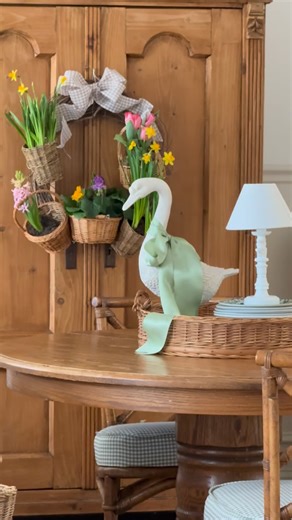 mylittlewhitebarn on Instagram: "I shared the full step-by-step tutorial on the blog, and you won’t believe how easy this DIY spring wreath was to create with just a grapevine wreath and seasonal plants. Tap over to the blog for all the details! https://mylittlewhitebarn.com/easy-diy-living-wreath-for-late-winter-and-early-spring/ #LivingWreath #SpringWreathDIY #SpringHomeDecor #CottageStyleDecor #DIYWreath"