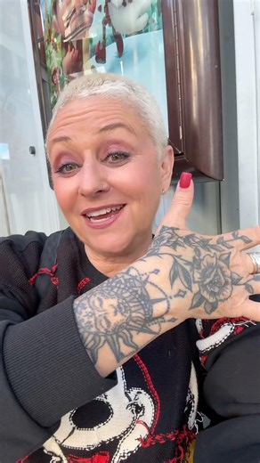 Does Your Fitness Tracker Work With Tattoos?? #shorts #tattootips #tattoos #lonni