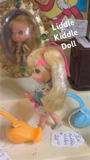 LIDDLE KIDDLE VINTAGE DOLL ANTIQUE MALL SHOPPING FOR VINTAGE DOLLS #liddlekiddle #vintagedoll