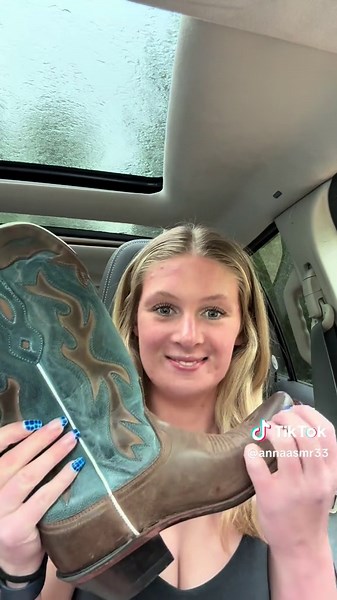 boots sound so good😯🤠 #asmr #newasmrtist #trending #fyp #tingles #cowboyboots #linedancing