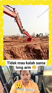 Excavator long arm model baru #excavator #alatberat #vidioalatberat #proyekjalan #reaction #reels #fyp @penggemar berat | Vidio Alat Berat