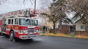 21K views · 127 reactions | Fire crews are on the scene at a house fire Monday morning near the intersection of C and Washington streets in Moscow. Traffic is closed in the area. (Anthony Kuipers/Moscow-Pullman Daily News) | Moscow-Pullman Daily News | Facebook