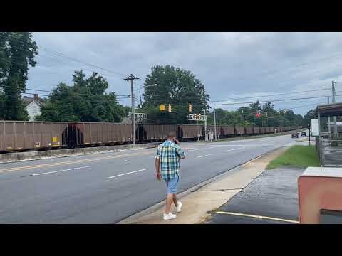 CSX 3110 leading E319 into Greenwood w/ CSX 1899 trailing 3/3 on 8-11-25