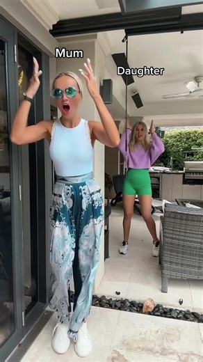 Lobadakuma Dance: Mother and Daughter Choreography to Mamma Mia