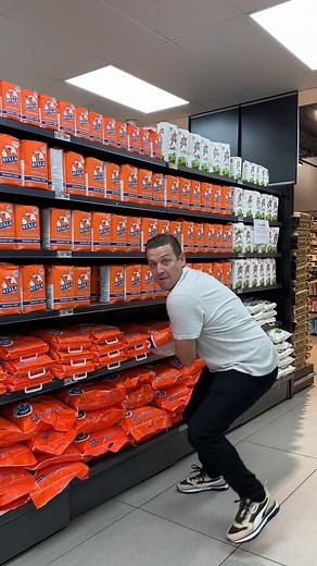 SPAR REWARDS customers enjoy these BLACK FRIDAY DEALS! WOZA, activate your #SPARRewards card in-store TODAY! Prices valid 23 – 26 November 2023. Whilst stocks last! Limited to 5 per customer #SPARBlackFriday #MySPAR​ T&Cs apply ➡️https://www.spar.co.za/black-friday | My SPAR