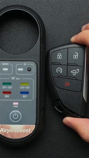 Grace Xiang on Instagram: "Do you have the same model? Chevrolet 5 buttons smart key 433MHz FCC ID: YG0G21TB2 PN: 13548437, 13514331 Buttons: Lock, Unlock, Panic, Remote Start, Tailgate Test Key: HU100 Battery: CR2450 2021 2022 2023 2024 2025 Chevrolet Silverado #chevrolet #carkey #instructionalvideo #measure #frequency #key #keyfob #howto #smartkey #silverado"