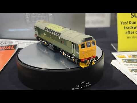 Phil Sutton's fantastic Class 25 models