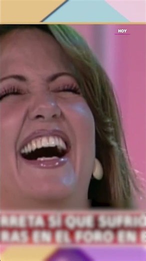 #AndreaLegarreta proved a few years ago that she's a snake charmer 🫢