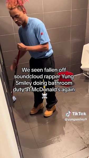 Yung Smiley Soundcloud Rapper McDonald's Bathroom Duty Exposed