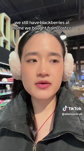 chinese baddies take care of their skin! my mom’s skincare tip: eat a lot of different types of fruit lmao #chinese #hmart #chinesebaddie #skincaretips #groceryshopping asian american, asian girl, chinese girl, chinese baddie, hmart haul, hmart finds, hmart grocery shopping, hmart vlog, chinese american