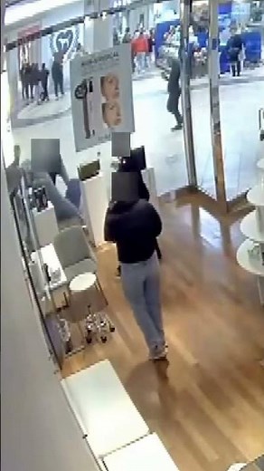 Massive fight leads to 20 arrests at Summit Mall