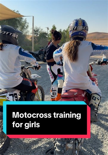 Building fearless riders out here! 🩷🏁 Train with us! Beginner friendly, easy & fun 🤍🏍️ #DuneBikeDubai #KTM #Dubai #Motocross #Enduro