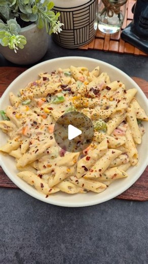 Jyoti Singh🌸 on Instagram: "White Sauce Pasta Recipe 😋😍 #_bhukh_lagi_hai #whitesaucepasta #recipes #pastarecipe #easyrecipe #macaroni #streetstyle #streetfood #viralrecipe #reelsinstagram #trendingreels #pasta #reels #macncheese"