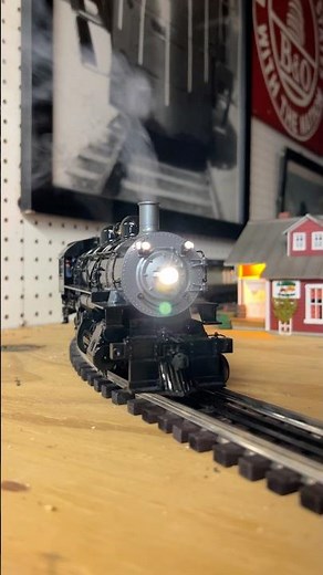 How do you feel about the glossy finish on the B&O 2-8-0 #modeltrains #steam #lionel