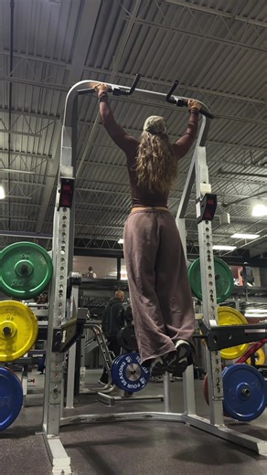 Why You Need a Dip Belt for Weighted Pull-Ups