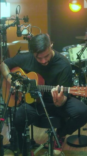 Recording of "Abrigo" for the acoustic album!