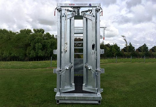 Cattle Handling - Combi Clamp