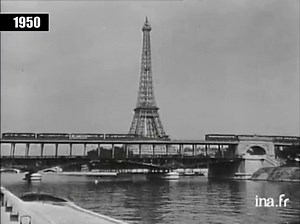 Petit reportage sur les cinquante ans du métro parisien. Un héros : Monsieur CHAPUIS, premier conducteur du métro de la ligne 1 en 1900. Une archive filmée de 1910 : une rame, un quai et des voyageurs et les immuables de 1950 : les stations, les poinçonneurs, les voyageurs, les objets perdus... © Archive INA Pour découvrir l’histoire et l’origine des expressions parisiennes c’est ici ➡ https://bit.ly/39E7LDM | Je visite la France